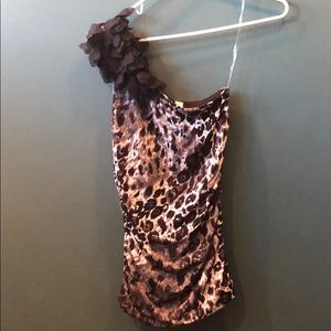 One shoulder dressy top